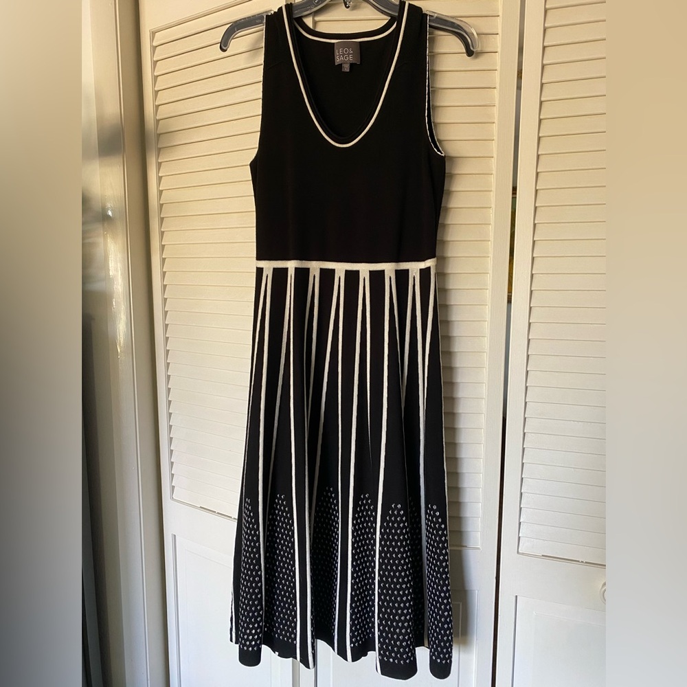 Leo & Sage Knit Dress size Large